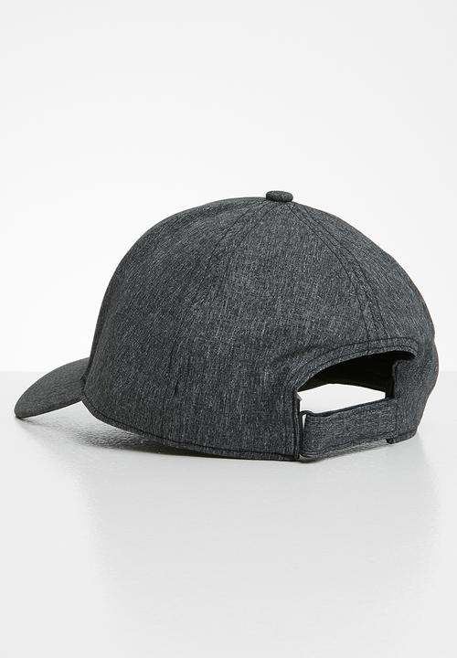 Under Armour - Under Armour adjustable armourvent™ cool cap - black