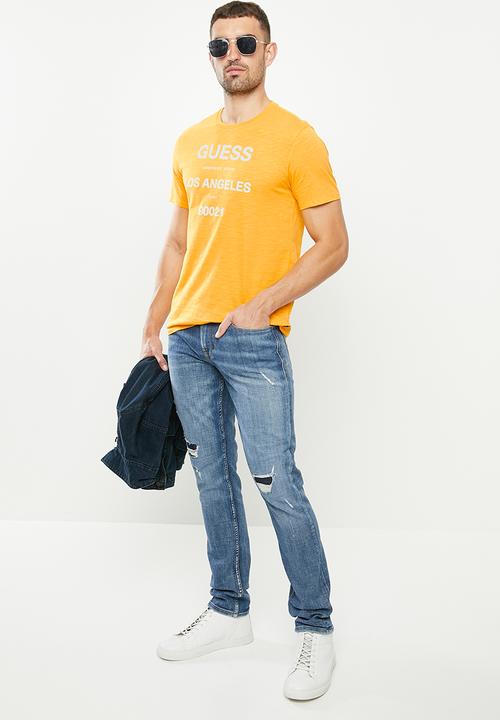 GUESS - Basic Guess Los Angeles tee - yellow
