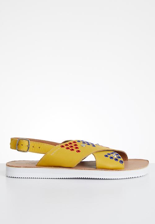 iFELE - Abantu platform leather sandal - yellow
