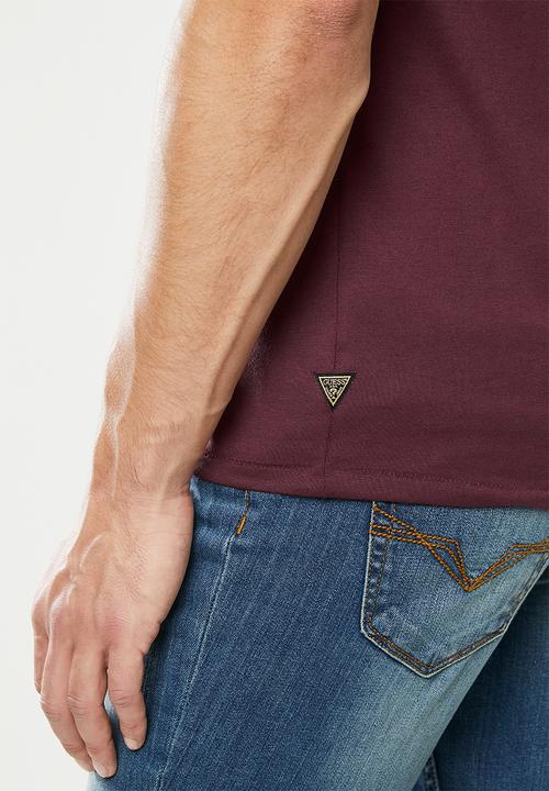 GUESS - Guess anonymous short sleeve tee - burgundy 