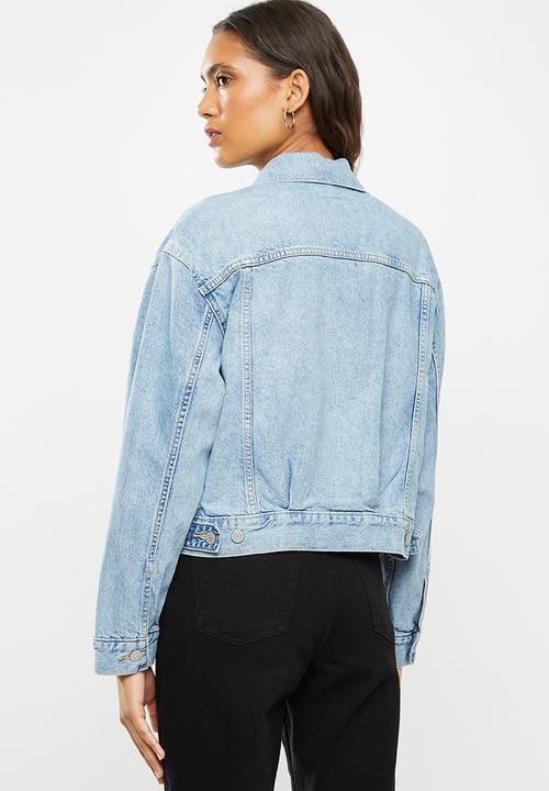 Levi’s® - Oversized utility trucker jacket at large - blue