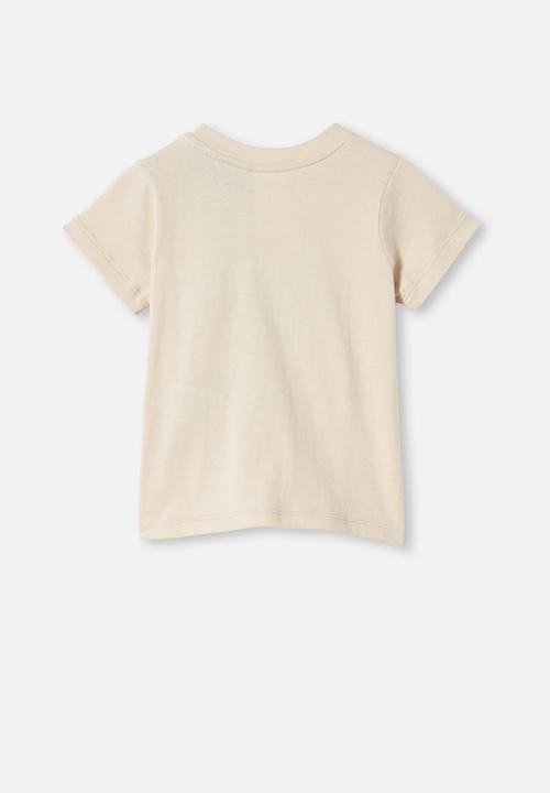 Cotton On - Jamie short sleeve tee - lcn rainy day/biggie college