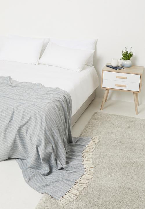 H&S - Zig zag cotton throw - blue