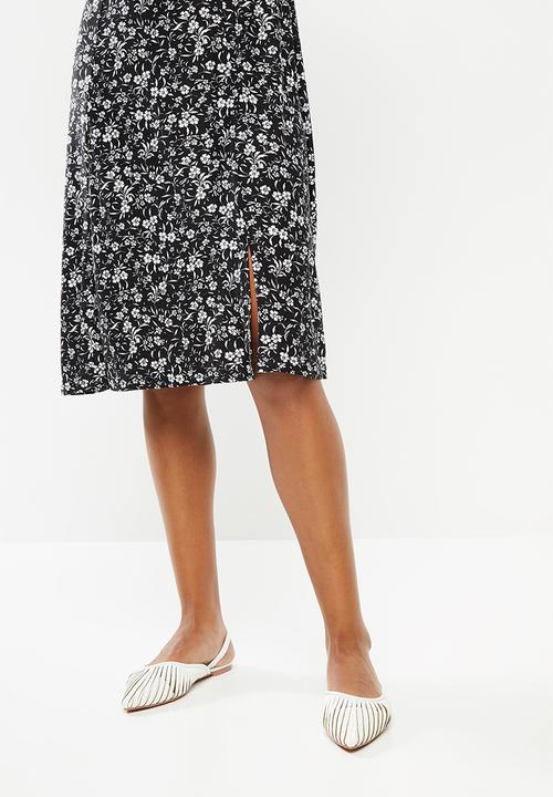 edit - Curved waist midi dress - black