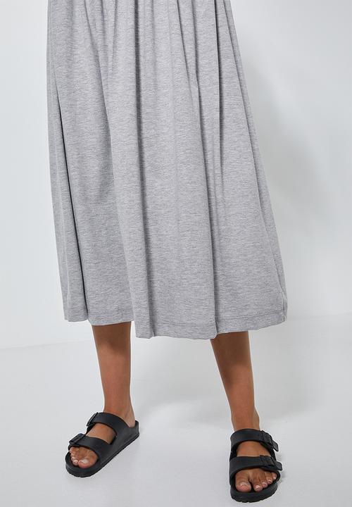 Superbalist - Babydoll T-shirt dress - grey 
