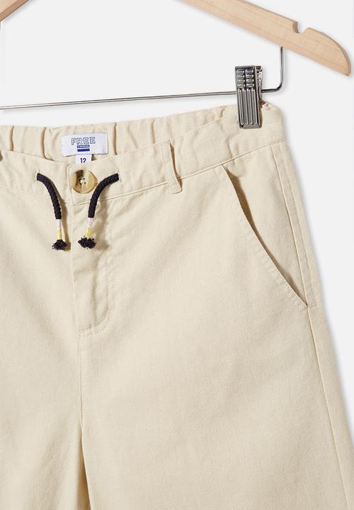 Free by Cotton On - Boys lionel chino short - rainy days