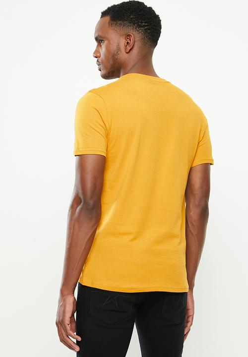 SOVIET - Patton slim fit short sleeve crew neck tee - yellow