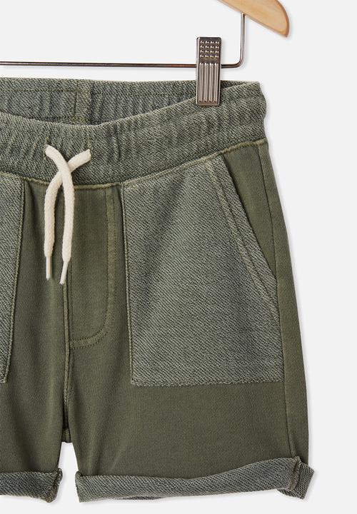 Cotton On - Henry slouch short 80/20 - green