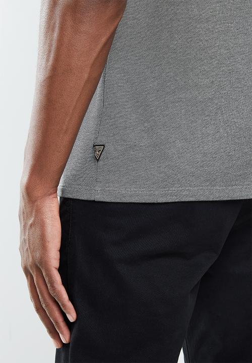 GUESS - Short sleeve Guess fashion contrast pocket/collar golfer - black 