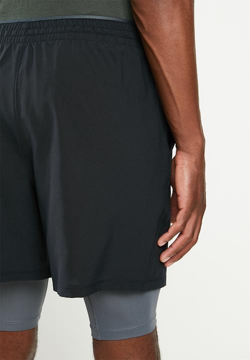 Under Armour - Qualifier 2-in-1 short - black