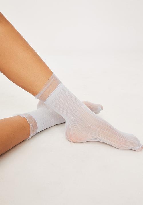 Cotton On - Sheer frilled ankle sock - pale blue