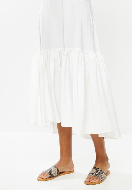 MILLA - Tiered dipped hem midi skirt- off white
