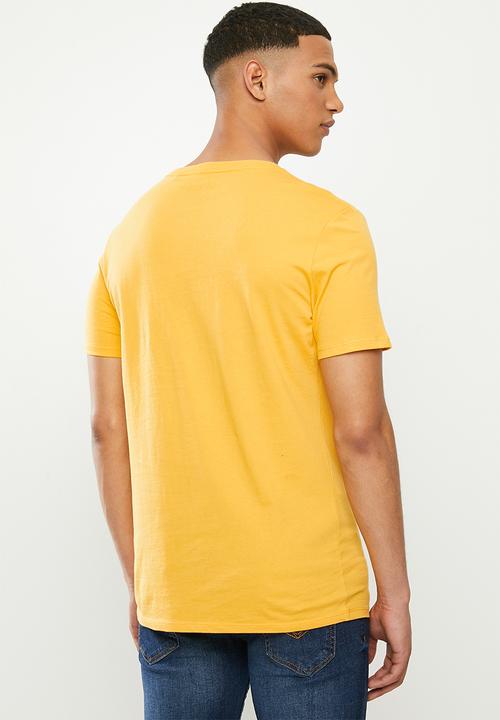 GUESS - Short sleeve guess core triangle tee - yellow