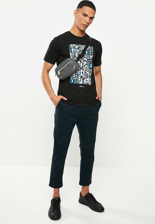Ben Sherman - Abstract tee - black