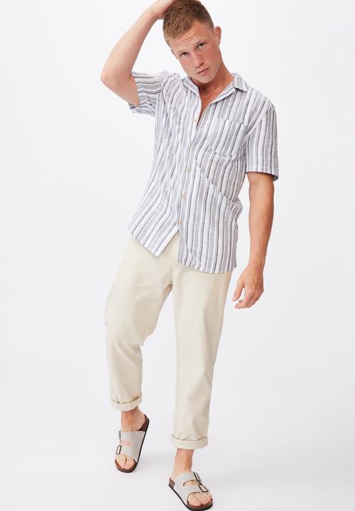Cotton On - Textured short sleeve shirt - blue & white 