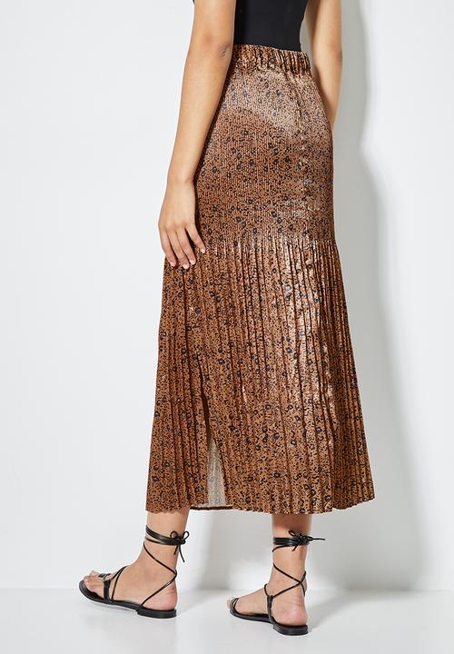 Superbalist - Side split pleated skirt - rust abstract ditsy
