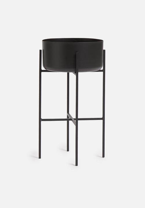 Sixth Floor - Standing dome planter - black