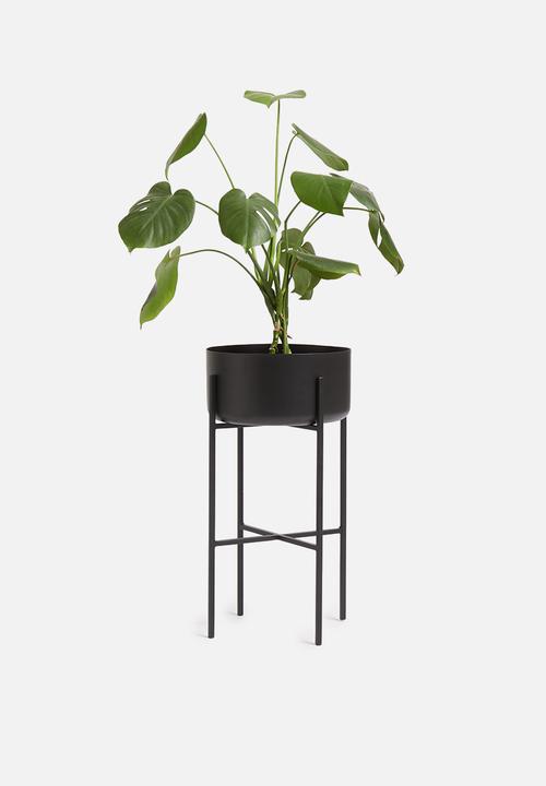 Sixth Floor - Standing dome planter - black