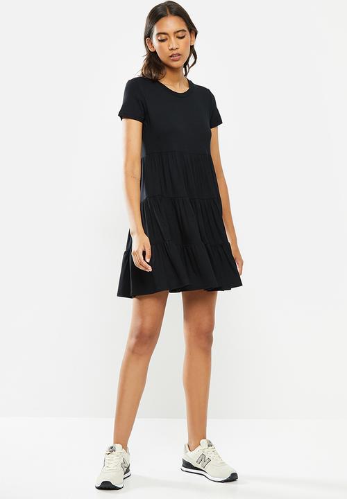 Blake - Tiered T-shirt dress - black