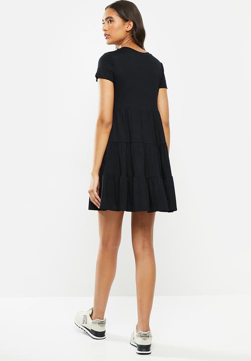 Blake - Tiered T-shirt dress - black