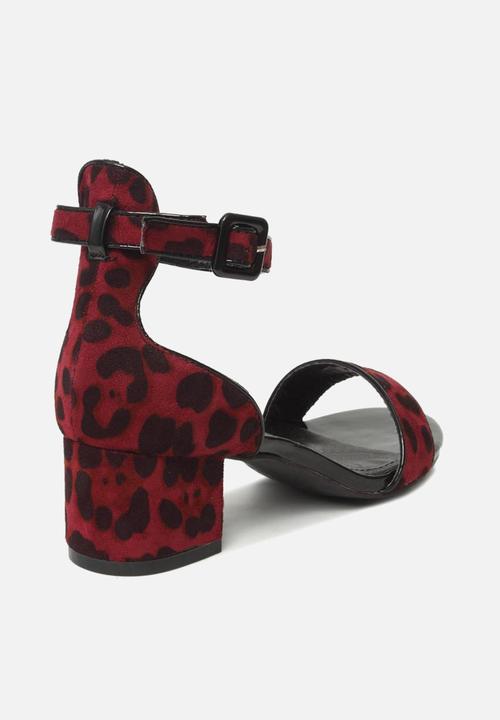 Seduction - Ankle strap low heel - burgundy