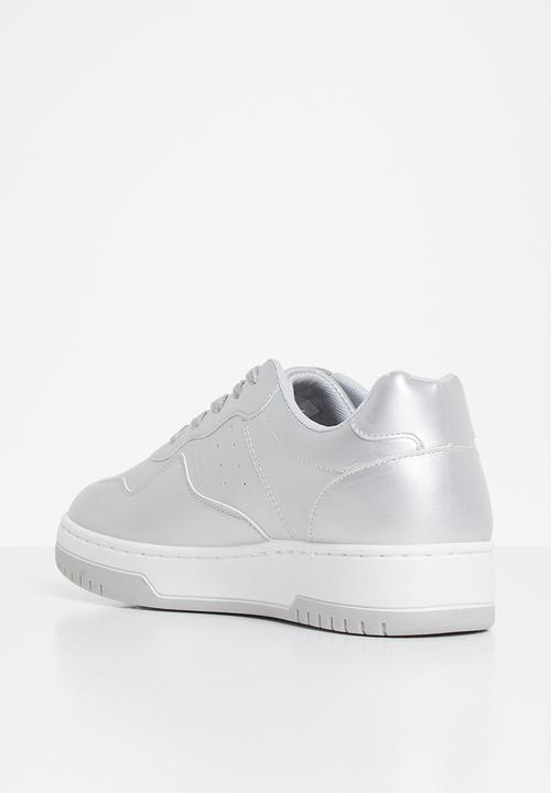 Tom Tom - Pin punch sneaker - silver & white