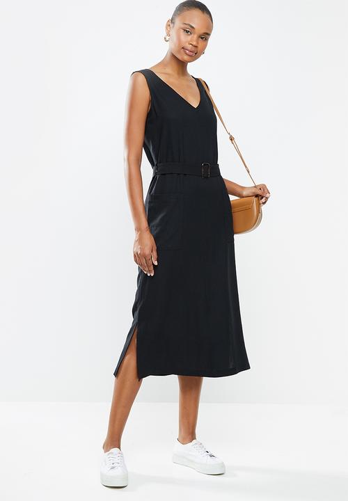 edit - Deep vpkt collumn dress - black