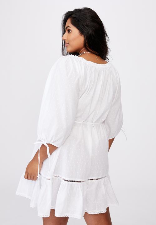 Cotton On - Curve woven cherry smock dress - white