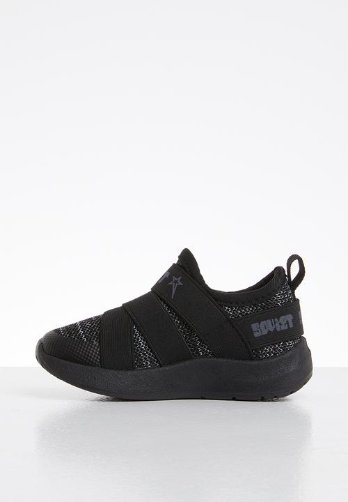SOVIET - Oliver low cut slip on - black mono
