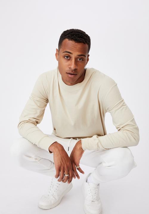 Cotton On - Tbar long sleeve T-shirt - pale sand