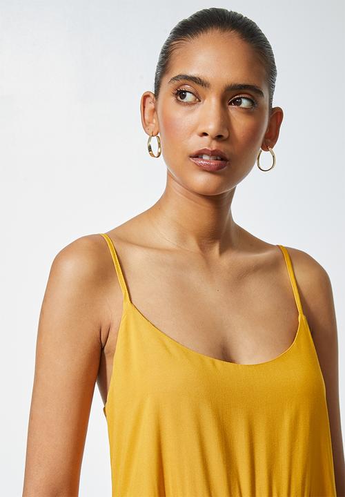 Superbalist - Tiered strappy midi - mustard