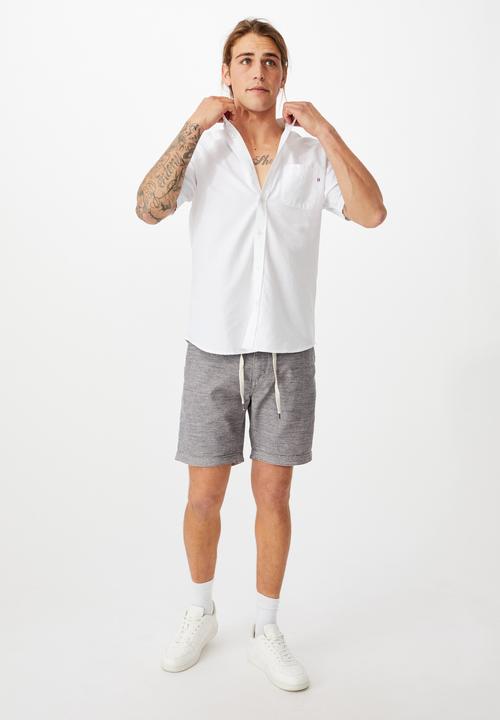 Cotton On - Tailored casual short - navy 