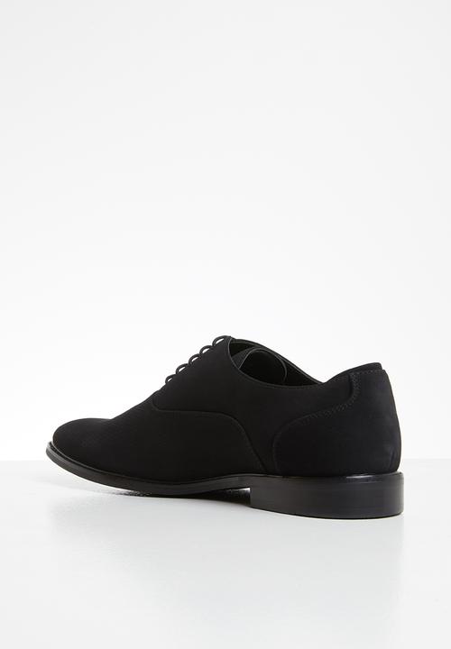 Call It Spring - Fresien - black