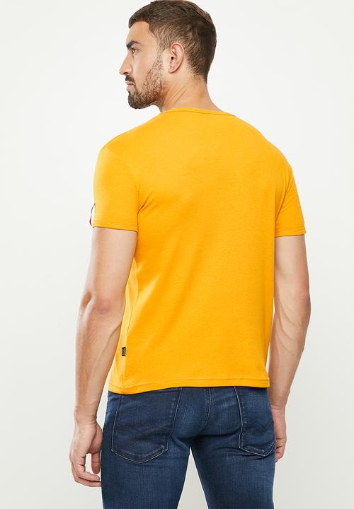 SOVIET - Bolt s20 short sleeve muscle fit T-shirt - mustard