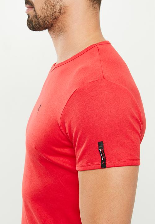 SOVIET - Bolt s20 short sleeve muscle fit T-shirt - red