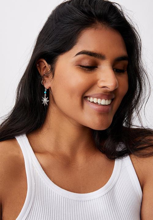 Rubi - Holiday statement earring - silver