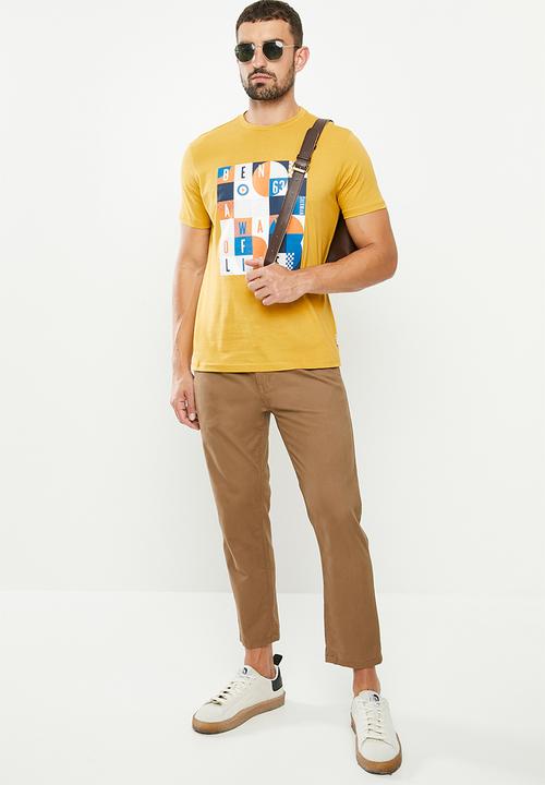 Ben Sherman - Squares slogan tee - dijon