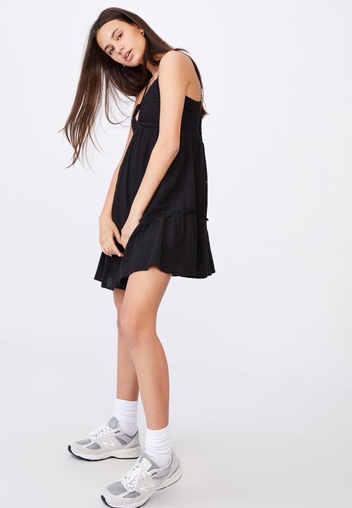 Factorie - Deep v textured tiered dress - black