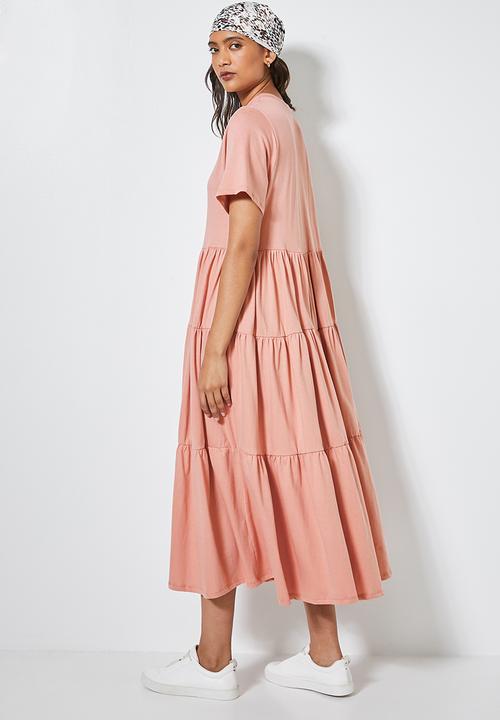 Superbalist - Tiered knit midi - pink