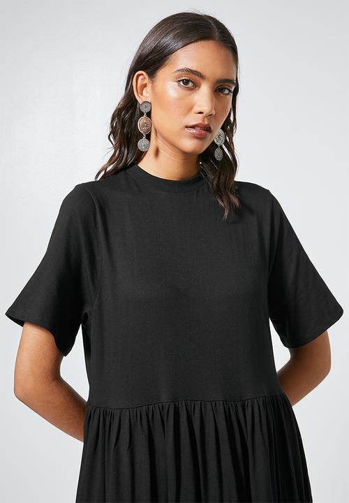Superbalist - Tiered knit midi - black