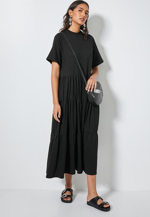 Superbalist - Tiered knit midi - black