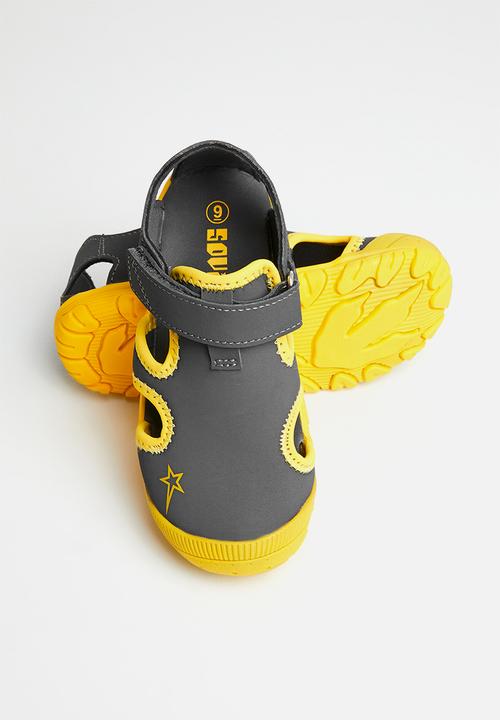 SOVIET - K tate - charcoal/yellow
