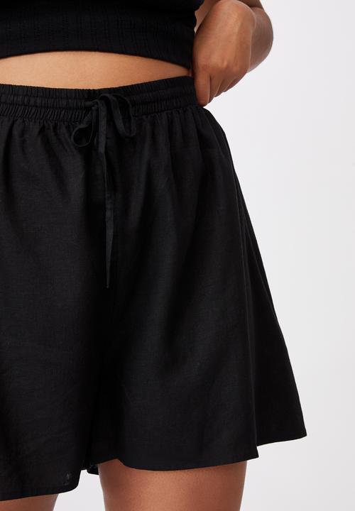 Cotton On - Curve cali pull on short - black
