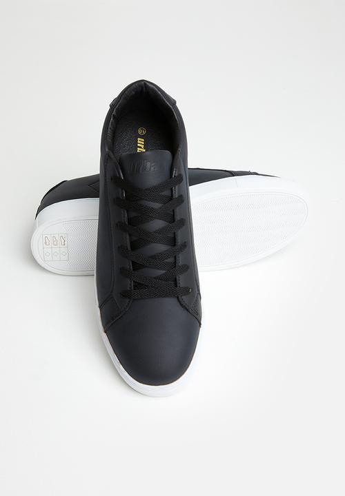 Urban - Minimalist sneaker - black & white