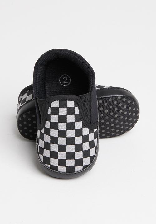 Pop Candy - Boys check slip on sneaker - black and white