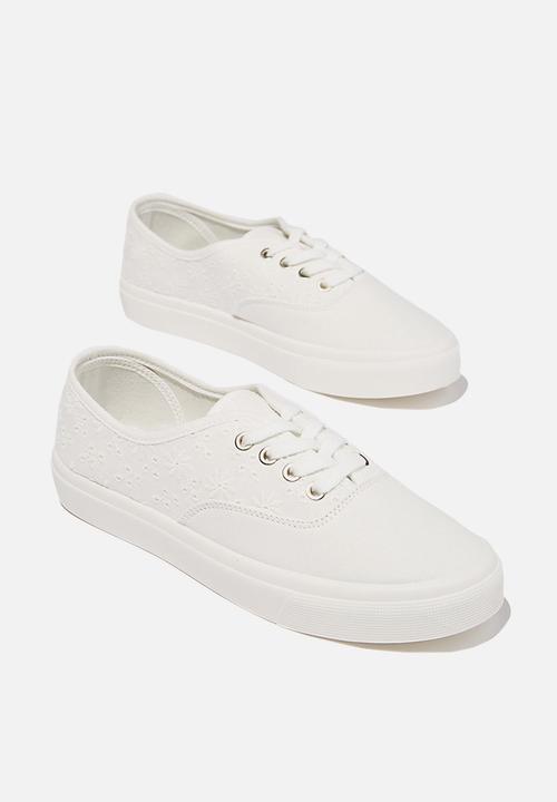 Cotton On - Jamie lace up plimsoll - white 