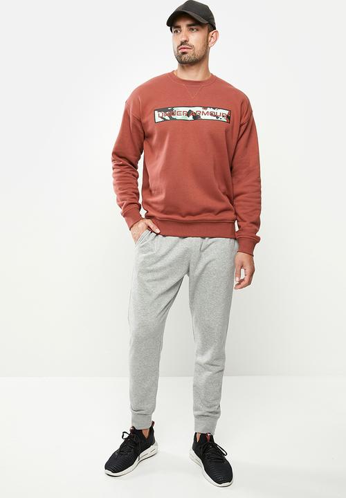 Under Armour - Ua rival fleece camo wm crew sweat - red
