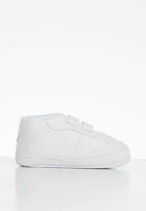 Pop Candy - Baby girls velcro strap sneaker - white