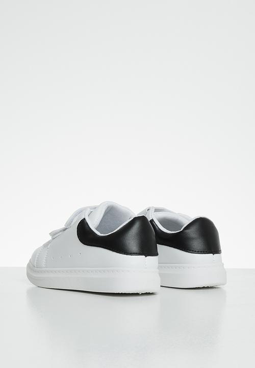 Pop Candy - Boys strap sneaker  - white & black
