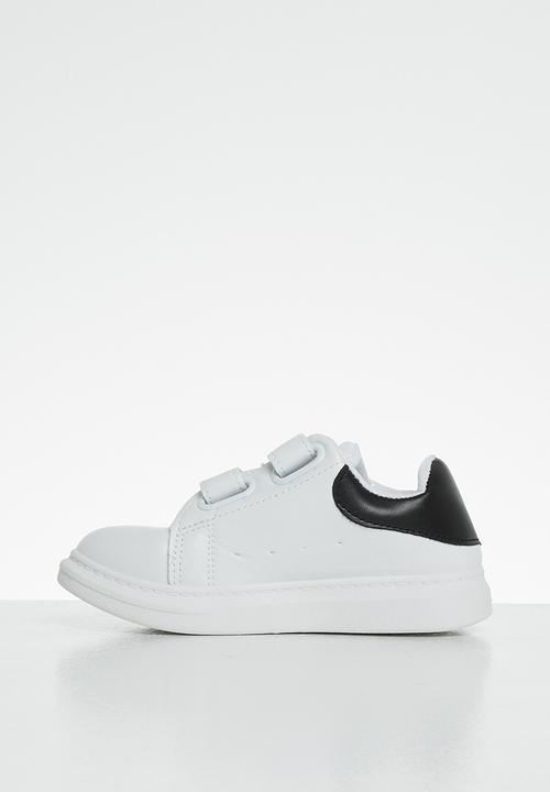 Pop Candy - Boys strap sneaker  - white & black